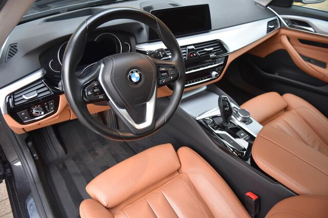 BMW 5-SERIE Touring 540i xDrive High Executive * Comfortstoelen * Head-up * Panoramadak *