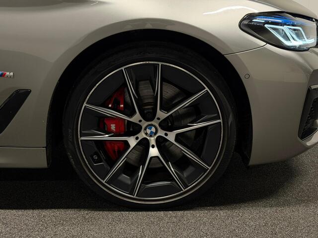 BMW 5-SERIE 545e xDrive High Executive M Sport Schuifdak M Stoelen HUD ACC Harman Kardon Laser Shadowline