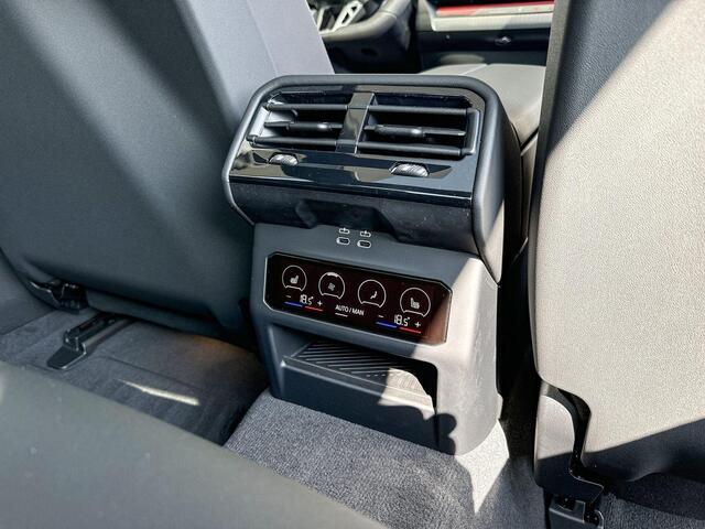 BMW 5-SERIE Sedan 550e xDrive M Sportpakket Pro / Innovation Pack / Travel Pack / Comfort Pack