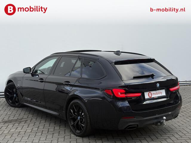 BMW 5-SERIE Touring 530e High Executive M-Sport Trekhaak 1700kg | Panoramadak | Adaptive Cruise Control | Head-Up | DAB