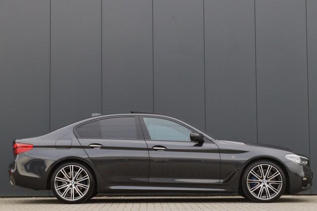 BMW 5-SERIE 530d xDrive M Sport 20inch Open Dak Comfort 85.250km!