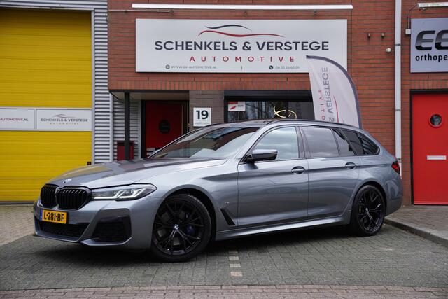 BMW 5-SERIE Touring 530i M-Sport High Executive / BTW / Pano / Trekhaak / Head Up / Harman Kardon / Laser / Comfort Stoel /