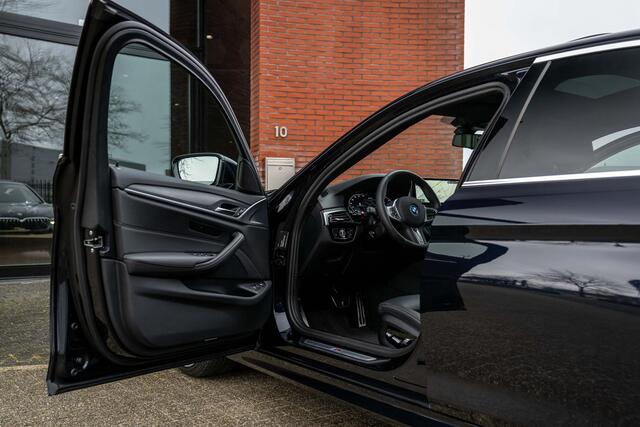 BMW 5-SERIE 545e xDrive 394pk M-Sport CoPilot Laser 15.333km !