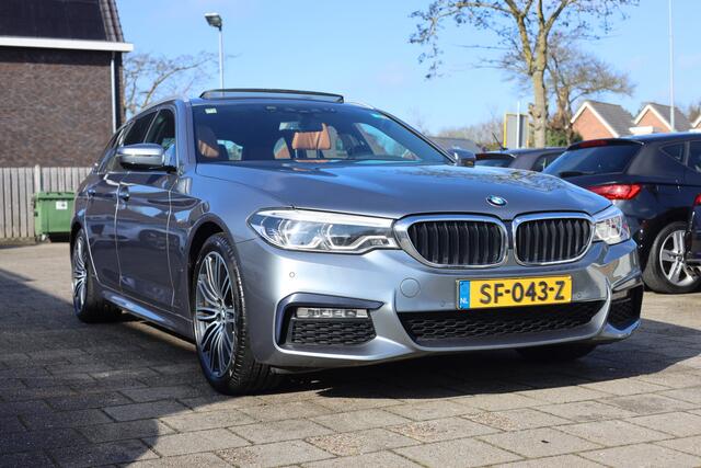 BMW 5-SERIE Touring 520D AUT | M-SPORT | PANO | TREKHAAK *DEALER OH*