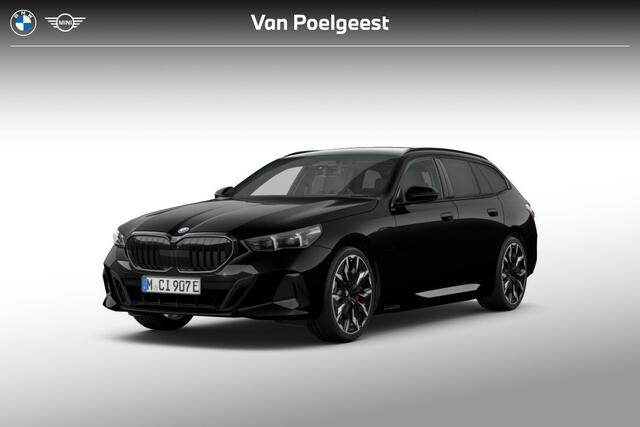 BMW 5-SERIE Touring 550e xDrive | M Sportpakket Pro | Innovation Pack | Travel Pack | Comfort Pack | Trekhaak