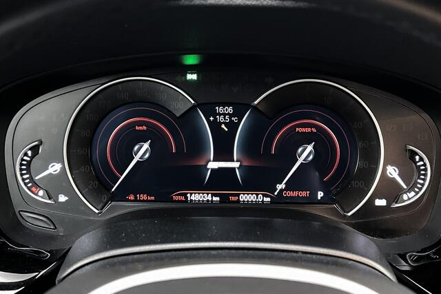 BMW 5-SERIE 530e iPerformance M-sport | Leder | Stoelverwarming | Panoramadak