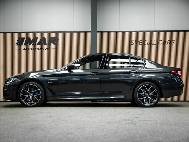 BMW 5-SERIE 545e xDrive Business Edition Plus | Comfort Stoelen | Harman/Kardon | Stuurverwarming | Driving Assistant |