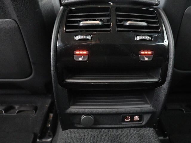 BMW 5-SERIE 530e Executive | Leder | Trekhaak | Stoelverwarming | Live Cockpit | Carplay | Achterbankverwarming | Navigatie | Parkeerhulp |