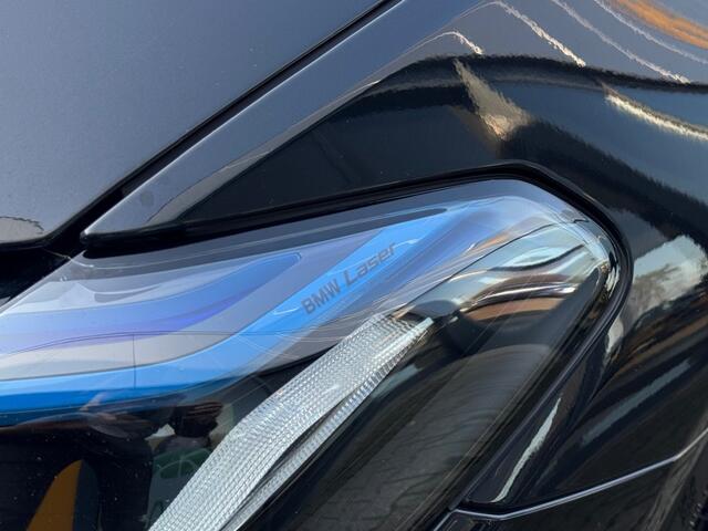 BMW 5-SERIE 530e M Sport - Pan dak - LaserLED - stoel/st verwarming - electr trekhaak