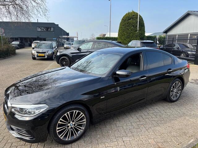BMW 5-SERIE 520D Sedan High Exe 2017 HUD Dealerauto Trekhaak