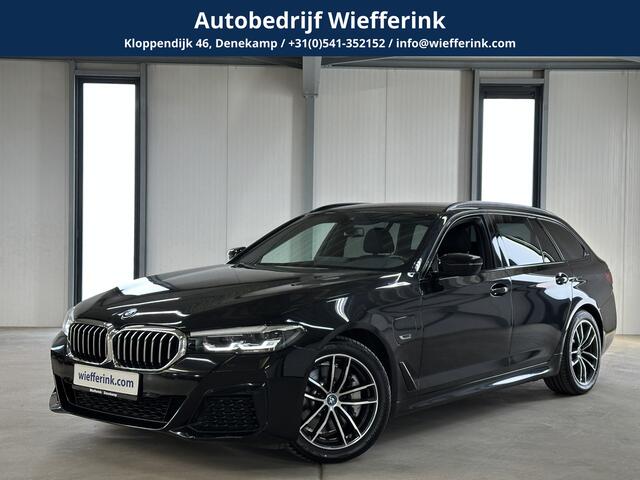 BMW 5-SERIE Touring 530e M Sport Edition | Elek. Trekhaak | H&K Sound | ACC | Park-Assist |