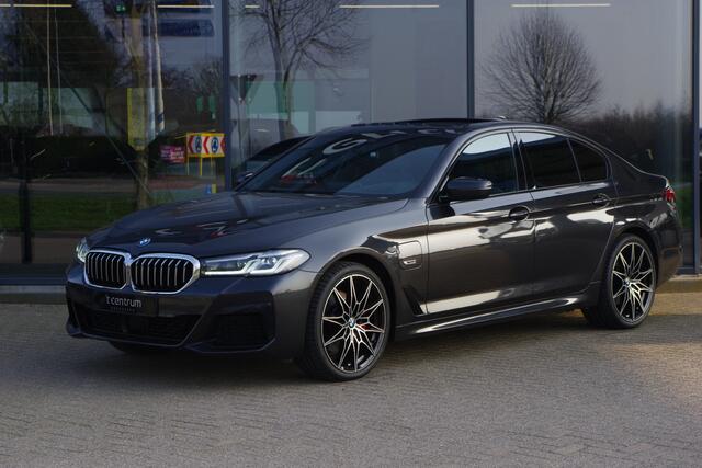 BMW 5-SERIE 530e M-Sport Business Edition Plus 293 PK, Schuifdak, Driving Ass. Prof, Camera, Head-Up, Carplay