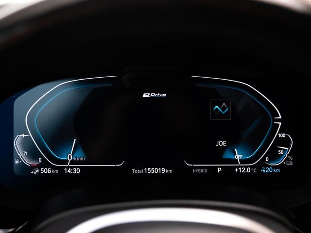 BMW 5-SERIE Touring 530e xDrive Business Edition Plus | Alle opties | HUD | M-Sportpakket | Laserlicht | Pano | Volleder | Glascoating | Elektr.Trekhaak | 360 | Keyless | Etc.