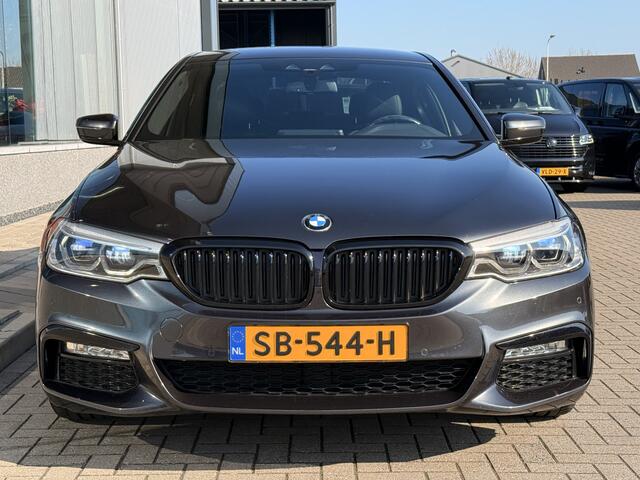 BMW 5-SERIE 520i M-Sport High Executive | Led | Navi | Cruise | Achteruitrijcamera | Bluetooth |
