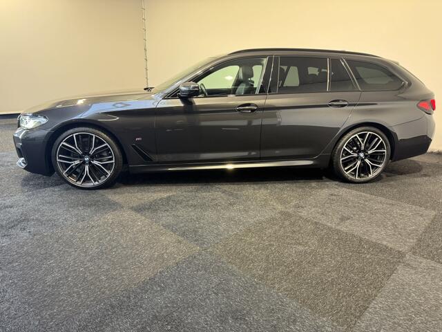 BMW 5-SERIE Touring 520i Touring Shadow line 20 INC M sportpakket Laser Led