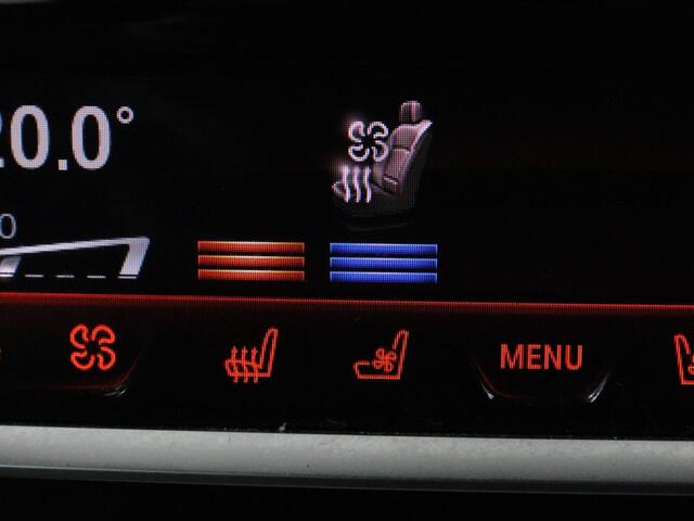 BMW 5-SERIE 520i M Sport | Panoramadak | Stoelventilatie | Head-Up | 360 Camera | Leder | Adaptief LED | Memory | Carplay | Sfeerverlichting | Achterbankverwarming | Navigatie | Stuurverwarming