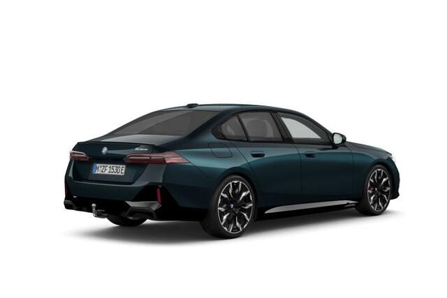 BMW 5-SERIE Sedan 530e M Sport Edition | M Sportpakket Pro | Innovation Pack | Comfort Pack | Trekhaak