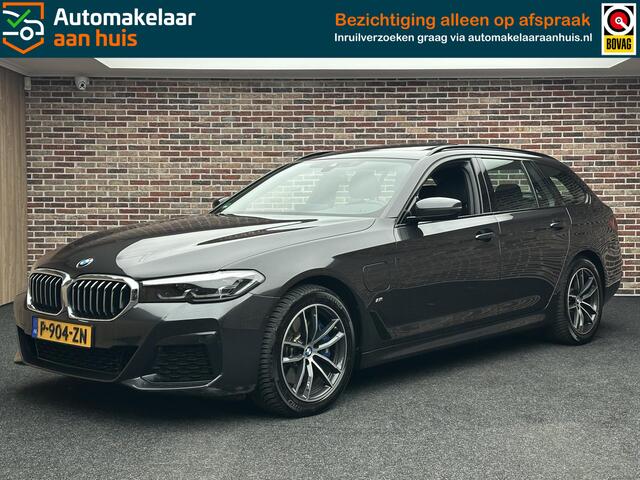 BMW 5-SERIE Touring 530e High Executive M Pakket Panorama Elek Stoel Trekhaak