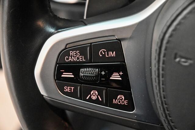 BMW 5-SERIE 530e xDrive | M-Sport | HUD | STOELVERWARMING | HARMAN KARDON |