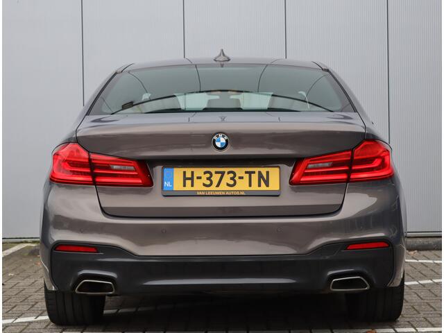 BMW 5-SERIE 530e iPerformance eDrive Edition | M-sport | SOH 89,2% | Org. NL