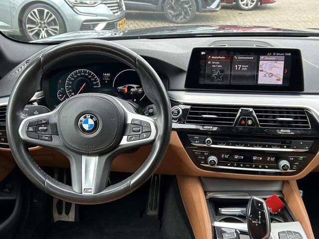 BMW 5-SERIE Touring 520i High Executive Edition | Navigatie | Parkeersensoren | Climate Control | Elektrische Stoelen |