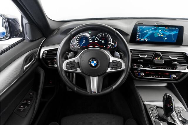 BMW 5-SERIE Touring 520i M-sport Trekhaak Corporate Lease Executive