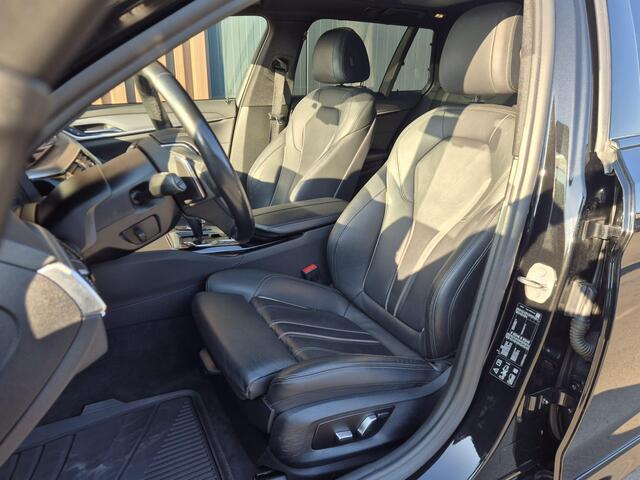 BMW 5-SERIE Touring 520d xDrive High Executive M-Sport | HUD | LED | Trekhaak | Pano