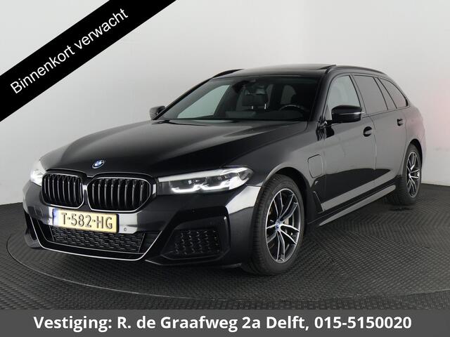 BMW 5-SERIE Touring 530e Business Edition Plus M-Pakket | Stoelverwarming | Harman Kardon | Panoramadak |