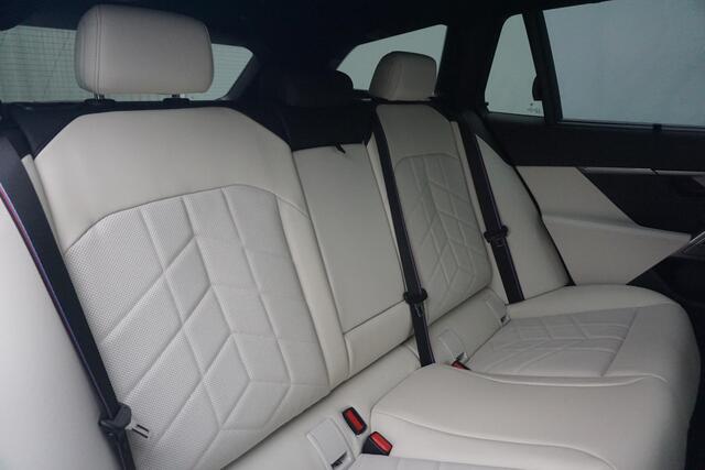 BMW 5-SERIE Touring 530e M Sportpakket Pro 21'' / Bowers & Wilkins / Driving Assistant Professional / Panoramadak / Trekhaak