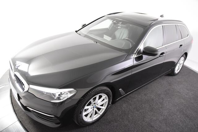 BMW 5-SERIE Touring 520d *1ste Eigenaar*Leer*Panoramadak*Trekhaak*Ambiente*