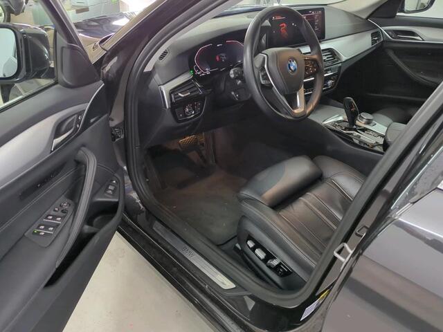 BMW 5-SERIE Touring 520e Business Edition Plus