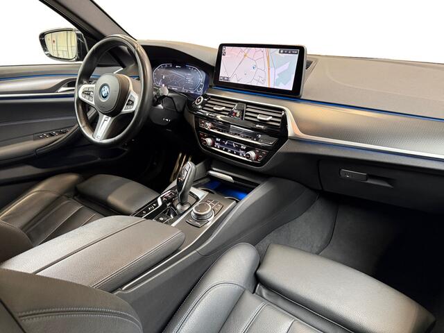 BMW 5-SERIE Touring 530e xDrive M-Sport I Shadowline I Leder I 360 Camera