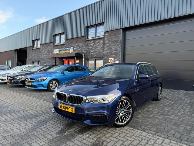 BMW 5-SERIE Touring 520i High Executive Edition | 1E EIGENAAR | 12MND GARANTIE | LED | PANODAK | TREKHAAK | LEDER | NAVI | CARPLAY | DAB |