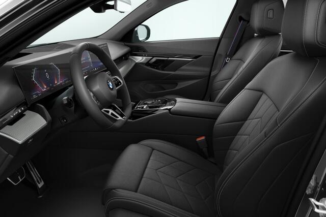 BMW 5-SERIE Sedan 520i | M Sportpakket Pro | Innovation Pack | Travel Pack | Comfort Pack | Trekhaak