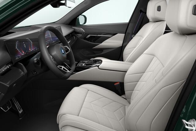 BMW 5-SERIE Sedan 530e M Sport Edition | M Sportpakket Pro | Innovation Pack | Comfort Pack | Trekhaak