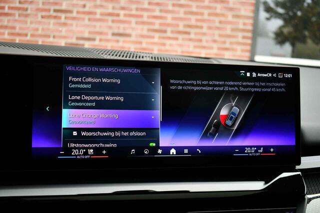 BMW 5-SERIE Touring 550e xDrive M-Sport Pro Pano ACC B&W 360 HUD Stoelvent