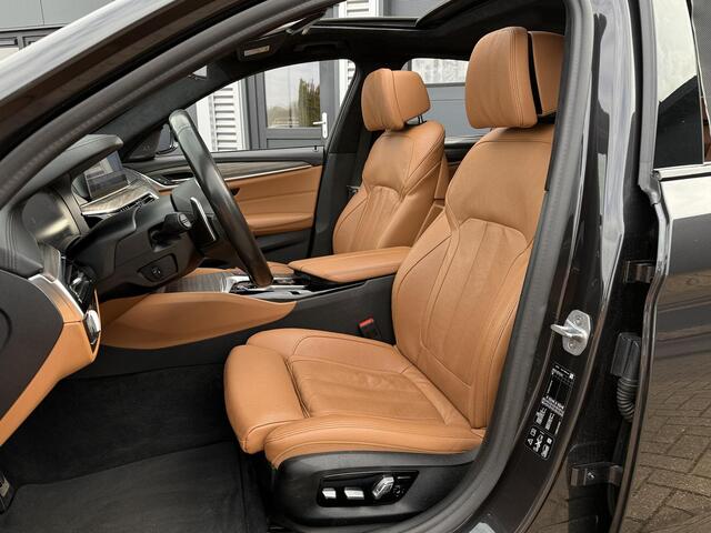 BMW 5-SERIE M550d xDrive High Executive / Vol / Prachstaat / Historie