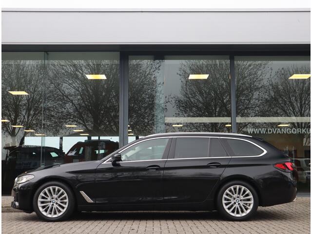 BMW 5-SERIE Touring 520i High Executive Edition Trekhaak/ Stoelverw. / Leder Voorzien van 2 jaar Apk