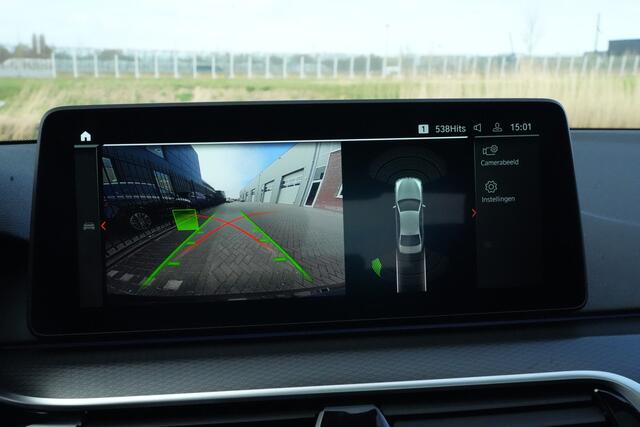 BMW 5-SERIE 530i M Sport High Executive 252pk Panoramadak/Camera/Stoelverwarming