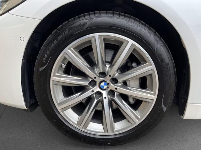 BMW 5-SERIE Touring 530e ** LASER, NAVI+, DAKOTA LEDER, PANORAMA, HuD, KEYLESS, MEM, 38k onder NP ** 1e EIG - UNFALLFREI - BMW GAR ** ** INFORMEER OOK NAAR ONZE AANTREKKELIJKE FINANCIAL-LEASE TARIEVEN **