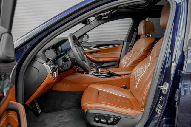 BMW 5-SERIE Touring 530i High Executive M-Sport Pano Laser ACC H/K Memory 20"
