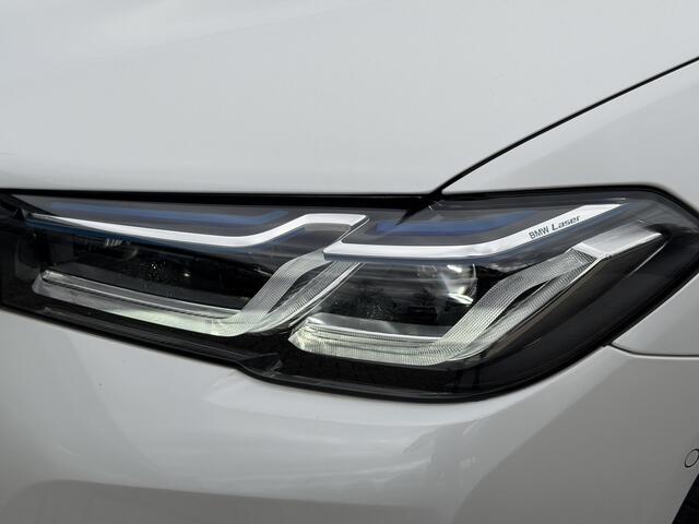 BMW 5-SERIE Touring 530i Luxury Line Pano-Dak | Trekhaak | Memory | Adapt. Cruise