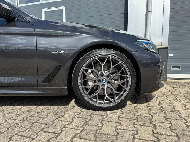 BMW 5-SERIE 530e M-sport Touring 2022 BTW *Pano *Adaptive *Leer *Laser *Head-up