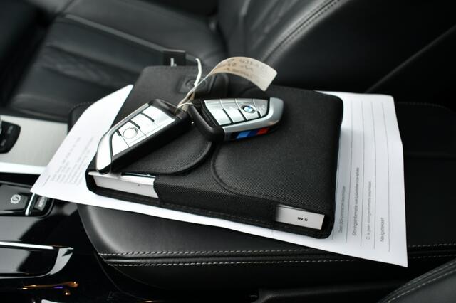 BMW 5-SERIE 530e High Exe M-Sport Laser|ACC|HUD|incl BTW