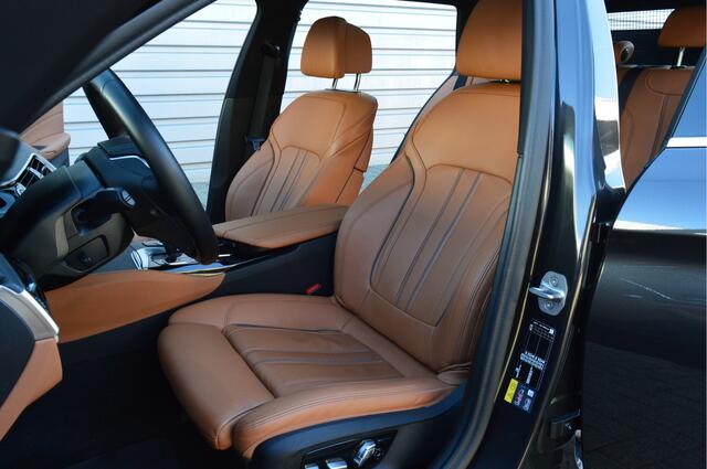 BMW 5-SERIE Touring 530e Business Edition Plus O.a: Pano, PDC, Carplay, Stoelverw, Navi, Clima, Etc. All-in prijs!