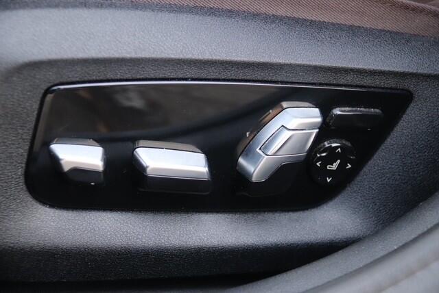 BMW 5-SERIE Touring 530e Business Edition Plus, Carplay, Camera, Laser, Elektr Trekhaak, Memory