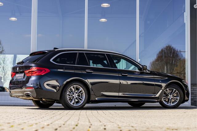 BMW 5-SERIE Touring 520i High Executive M-Sport | Pano | Camera