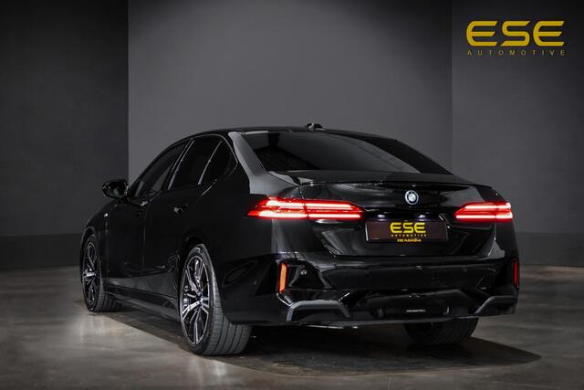 BMW 5-SERIE 530e M Sport Edition | Panorama | H&K | Matrix/Led