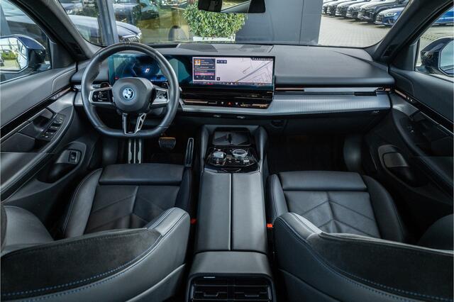 BMW 5-SERIE 530e - M Sport | 360 Camera | Keyless | HUD