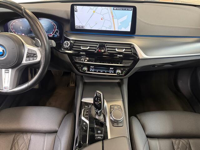BMW 5-SERIE Touring 530e High Executive I M-Sport I Panoramadak I Shadowline I Leder I Camera
